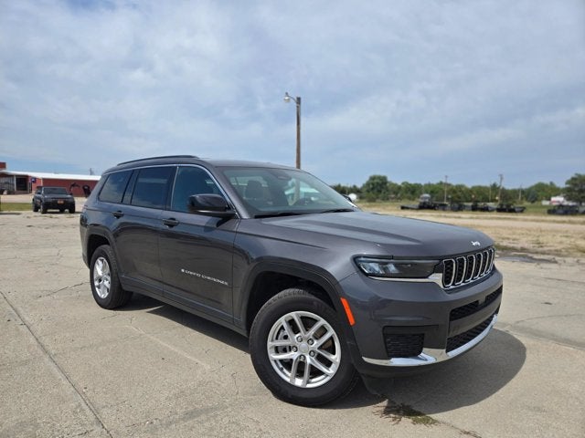 2024 Jeep Grand Cherokee L Laredo 4x4