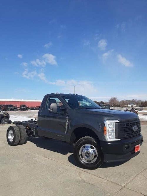 2023 Ford F-350 Chassis DRW
