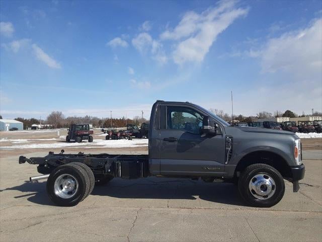 2023 Ford F-350 Chassis DRW