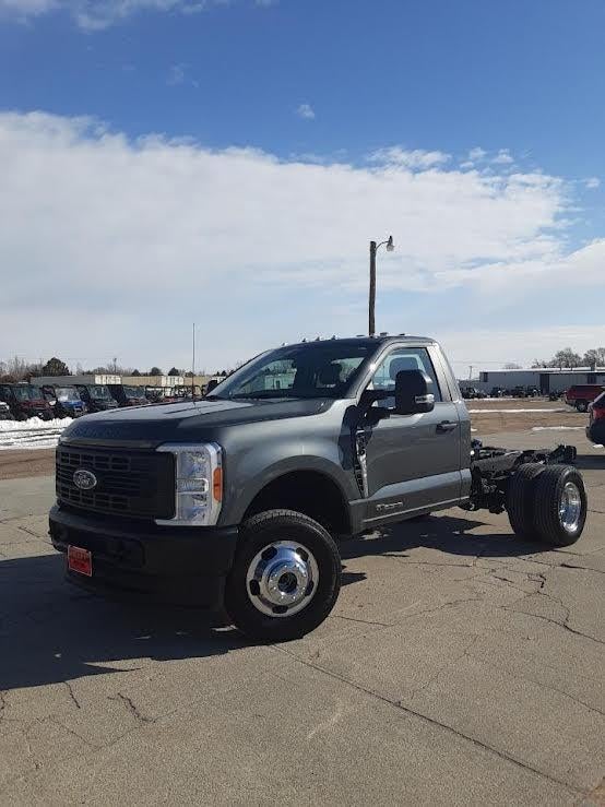 2023 Ford F-350 Chassis DRW