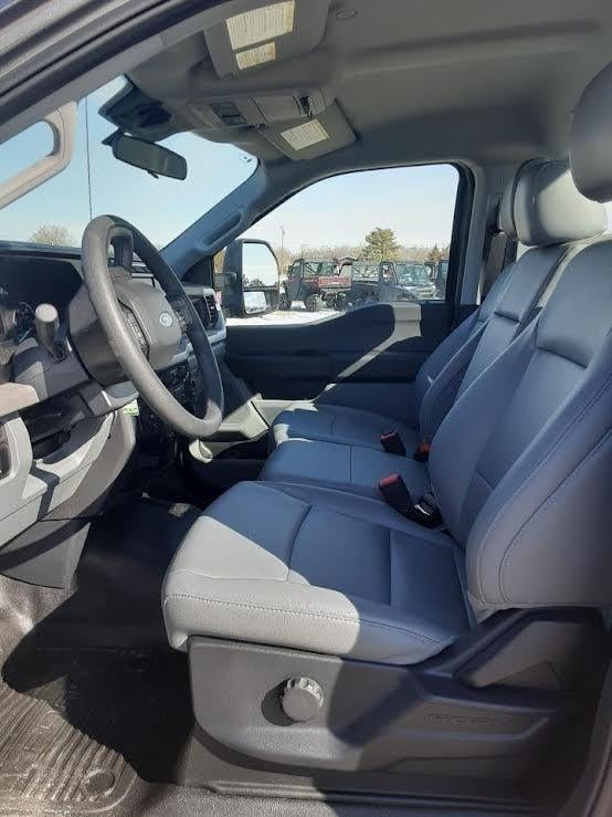 2023 Ford F-350 Chassis DRW