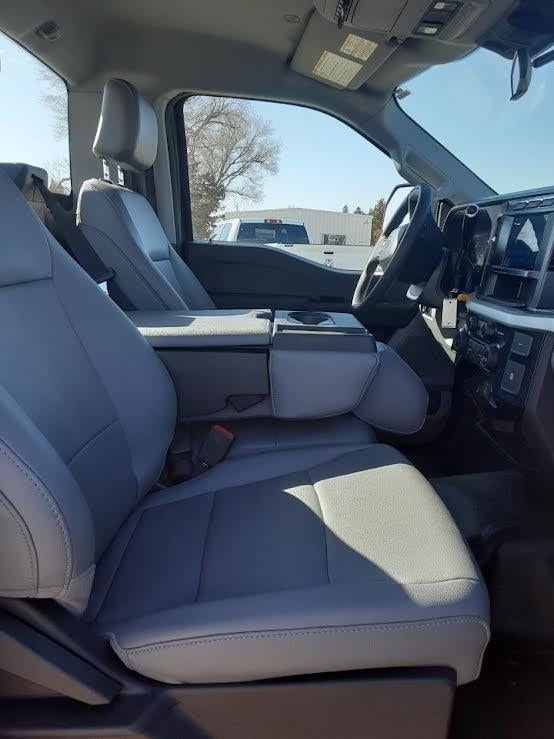2023 Ford F-350 Chassis DRW