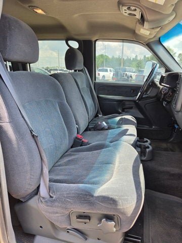 2002 Chevrolet Silverado 1500HD LS