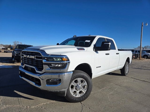 2025 RAM 2500 Lone Star Crew Cab 4x4 8' Box
