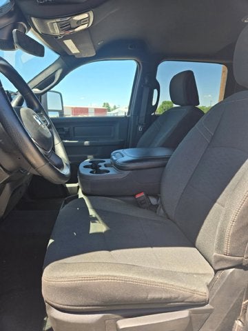2025 RAM 2500 Tradesman Crew Cab 4x4 8' Box