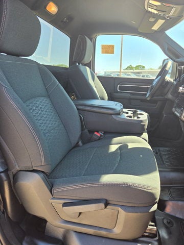 2025 RAM 3500 Chassis Tradesman/Big Horn