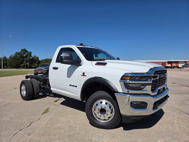 2025 RAM 3500 Chassis Tradesman/Big Horn