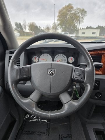 2006 Dodge Ram 2500 SLT Mega Cab