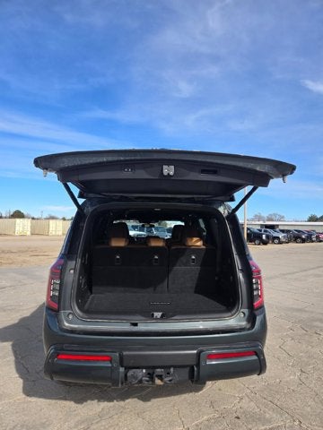 2025 Nissan Armada SL 4WD